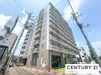 京阪唐橋前駅歩5分！リビングより瀬田川望めます！南東向きバルコニー！
間取りは3ＬＤＫでファミリーにおすすめ！即入居可