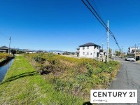 建築条件無！5筆合計500.37坪！接道間口約20ｍ！
医療・福祉施設・資材・車両置き場等に適しています！