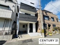 JR守山駅歩14分！快適な生活空間を提供します！各居室収納付！
周辺は交通量が少なく閑静な住宅地！周辺環境も充実


