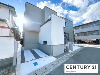 南草津駅歩19分！ＺＥＨ水準省エネ住宅！オール電化住宅！
太陽光発電7.44KW搭載！前面道路幅員6ｍ以上！近隣の生活環境が整った閑静な住宅地




