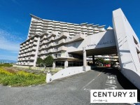 南向き・陽当り・眺望良好のリゾート向けマンション！即入居可！ペットと一緒に新生活をスタートできます！自走式駐車場（1台付）！


