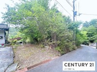 建築条件無！両面道路！周辺には自然が豊かな環境が広がっています
