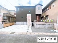 並列駐車2台可！スマートキー！フラット35S利用可！耐震等級3取得！
長期優良住宅！子育てエコホーム支援事業適用対象物件
















