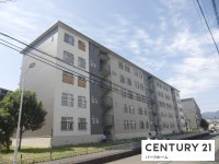 JR膳所駅歩5分！日当り・通風良好！空室につき即御引き渡し可能！スーパー・小学校などが、徒歩5分圏内に揃っており生活至便です！

