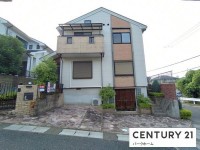 駐車2台可！JR膳所駅歩20分！耐震等級3取得！2面バルコニー！
堀こたつ！勾配天井＋ロフト！広々ＬＤＫ約22帖！閑静な住宅地