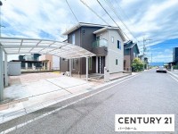 駐車4台可！オール電化住宅でランニングコスト良好！2017年築の築浅物件