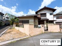 JR膳所駅徒歩11分！収納充実の６DK！全居室6帖以上のゆったりとした間取り！
2階にもトイレ有！買い物施設、総合病院等近く生活至便です！