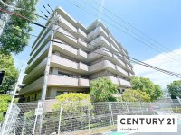 令和6年9月リノベーション！広々とした4ＬＤＫの間取りで、ゆとりのある生活が叶います！両面バルコニー！
徒歩圏内に商業施設が充実しており生活至便です！