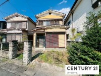 建築条件無！道路との高低差のない平坦地！春には満開の桜が望めます！お好きなハウスメーカー・工務店で建築可能！通り沿いにつき店舗や事務所としても◎