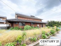 庭広々約267坪！家庭菜園可！南西側接道の平坦地！古民家風！
上田小徒歩圏で静かな住環境！建築用地としても検討可