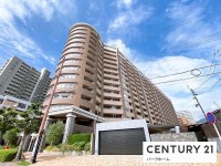 ペットと一緒に快適新生活をスタート！浴室に窓があり採光＆換気もバッチリ！
バルコニーからびわ湖花火大会鑑賞可！セキュリティ面もしっかり対策。
