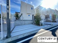 新規大型分譲地内！関電SOSホームセキュリティ！オール電化住宅！
タイルデッキの庭でセカンドリビングとしても活躍
