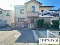 JR栗東駅歩8分！太陽光発電3.92KW搭載！子育てにも安心の立地！
二世帯住宅にもぴったりな7ＤＤＫＫ戸建て

