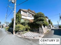 駐車2台可！敷地44.82坪！全居室6帖以上！2面バルコニー！天井裏収納有り！