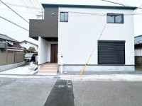 ＺＥＨ水準省エネ住宅！JR草津駅徒歩20分！設備、収納充実！買い物施設、小学校近く子育て世代にオススメ！