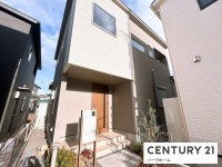 長期優良住宅！ガーデンスペースのある家！陽当たりの良い広いお庭！BBQやガーデンスペースとして◎駐車2台可！