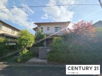 カーポート付駐車場！敷地60.2坪！4LDK！各階にトイレ有！閑静な住宅街！