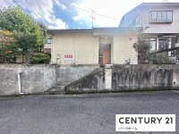 建築条件無！土地50.34坪！間口約11ｍ！
一戸建ての多いエリア、静かで落ち着いた雰囲気
