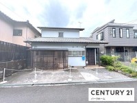 JR瀬田駅徒歩18分！敷地50.1坪！整形地！全居室6帖以上！買い物施設が近く便利！数年前に外装改装済みです！