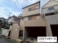 JR膳所駅歩9分！現地は高台。たっぷり入る日差しを満喫してください！
広々4ＳＬＤＫ！近隣の生活環境が整った閑静な住宅地

