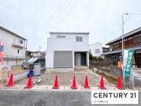 駐車3台可！JR瀬田駅歩13分！ＺＥＨ水準省エネ住宅！5ＬＤＫ！
全居室2面採光！全居室収納！買い物施設徒歩圏内で便利