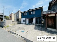 駐車3台可！パナホーム施工の家！閑静な住宅地！全居室6帖以上！土地48.19坪！