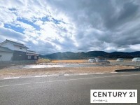 建築条件無！土地147.01坪！更地！お好きな建築会社で建築できます！資材置き場としても◎