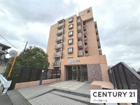 滋賀県草津市を中心とした不動産売買のセンチュリー21 パークホーム｜スタッフのオススメ物件や、オープンハウス・現地説明会など最新情報をお届け JR手原駅徒歩14分！南東向角部屋！3面バルコニー！陽当たり、風通良好！全居室収納設備！周辺施設充実！