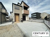 駐車2台可！JR栗東駅歩3分！長期優良住宅！耐震等級3取得！
制震ダンパー搭載物件！安心して生活できる仕様が魅力です！
