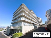 リフォーム履歴あり！エレベーター停止階です！全居室収納スペース付！
下に住戸部分がないので小さなお子様がいても安心です！家具・家電付

