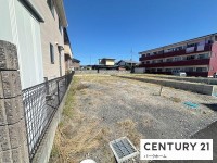 駐車2台可！ＺＥＨ水準省エネ住宅！南西向き！小学校近く！リビングに嬉しい収納付！