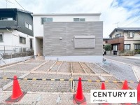 ＺＥＨ水準省エネ住宅！並列駐車3台可！5LDK！南向き角地！
