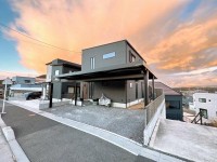 2021年築の築浅物件！19.5帖のリビング！広々ＳＩＣ！コンパクトな家事動線！買い物施設近く！