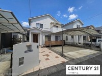 滋賀県草津市を中心とした不動産売買のセンチュリー21 パークホーム｜スタッフのオススメ物件や、オープンハウス・現地説明会など最新情報をお届け 駐車2台可！日当・通風良好！
買物至便！オール電化！食洗機、浴室乾燥機付！太陽光発電3.15ｋｗ搭載！