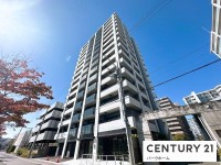 ペット飼育可！玄関ドアハンズフリー電子ロック！
リビングに床暖房2か所！24時間セキュリティシステム有（SECOM）

