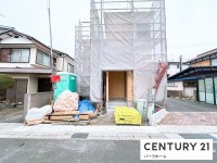 5分野7項目における最高等級を取得！対面式キッチン！設備、収納充実！人感センサー付き玄関ドアや防犯カメラ付きで安心です◎



