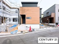 滋賀県草津市を中心とした不動産売買のセンチュリー21 パークホーム｜スタッフのオススメ物件や、オープンハウス・現地説明会など最新情報をお届け 新規分譲地内！並列駐車2台可！設備・収納充実！関電SOSホームセキュリティ！
