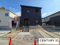 滋賀県草津市を中心とした不動産売買のセンチュリー21 パークホーム｜スタッフのオススメ物件や、オープンハウス・現地説明会など最新情報をお届け 並列駐車3台可！リビング吹き抜け！家事動線の良い間取り！設備・収納充実！関電SOSホームセキュリティ！
