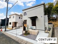 並列駐車2台可！敷地43.82坪！設備・収納充実！オール電化！関電SOSホームセキュリティ！