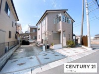 滋賀県草津市を中心とした不動産売買のセンチュリー21 パークホーム｜スタッフのオススメ物件や、オープンハウス・現地説明会など最新情報をお届け 令和8年1月リフォーム！駐車3台可！南向き角地！サンルーム付き南東向バルコニー！
