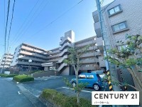 滋賀県草津市を中心とした不動産売買のセンチュリー21 パークホーム｜スタッフのオススメ物件や、オープンハウス・現地説明会など最新情報をお届け 水回り設備一式リフォーム歴有！5階建ての4階部分！リビング続きの和室有！眺望良好！