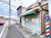 滋賀県草津市を中心とした不動産売買のセンチュリー21 パークホーム｜スタッフのオススメ物件や、オープンハウス・現地説明会など最新情報をお届け 建築条件無！JR南草津駅歩13分！店舗用地としても適す！
徒歩圏内に商業施設が充実しており生活に便利な立地です
