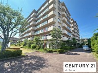 滋賀県草津市を中心とした不動産売買のセンチュリー21 パークホーム｜スタッフのオススメ物件や、オープンハウス・現地説明会など最新情報をお届け 2026年2月リノベーション！ペット飼育可！南向き！日当たり・通風良好！買い物施設近く生活至便！