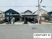 滋賀県草津市を中心とした不動産売買のセンチュリー21 パークホーム｜スタッフのオススメ物件や、オープンハウス・現地説明会など最新情報をお届け カーポート並列駐車3台可！キッチンにも床暖房！LDK20.25帖！収納充実！南向きバルコニー！