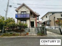 滋賀県草津市を中心とした不動産売買のセンチュリー21 パークホーム｜スタッフのオススメ物件や、オープンハウス・現地説明会など最新情報をお届け 小林住宅施工の軽量鉄骨造！駐車場有！全居室6帖以上！両面道路！陽当たり通風良好！