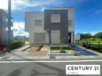 ZEH住宅！長期優良住宅！耐震等級3取得！駐車２台可！オール電化住宅！
太陽光発電４.９KW搭載！フラット35S利用可