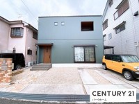 滋賀県草津市を中心とした不動産売買のセンチュリー21 パークホーム｜スタッフのオススメ物件や、オープンハウス・現地説明会など最新情報をお届け 2018年築！並列駐車3台可！オール電化！敷地40.37坪！食洗機、防犯カメラ等設備充実！