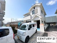 滋賀県草津市を中心とした不動産売買のセンチュリー21 パークホーム｜スタッフのオススメ物件や、オープンハウス・現地説明会など最新情報をお届け 2026年3月リノベーション！駐車2台可！全居室6帖以上！カウンターキッチン！収納充実！