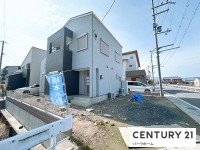 滋賀県草津市を中心とした不動産売買のセンチュリー21 パークホーム｜スタッフのオススメ物件や、オープンハウス・現地説明会など最新情報をお届け ZEH・長期優良住宅！令和7年2月築 未入居！駐車3台可！オール電化！太陽光＆蓄電池搭載！