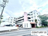 滋賀県草津市を中心とした不動産売買のセンチュリー21 パークホーム｜スタッフのオススメ物件や、オープンハウス・現地説明会など最新情報をお届け 5階建ての3階部分！4面バルコニー！全居室にバルコニー面す！陽当たり通風良好！